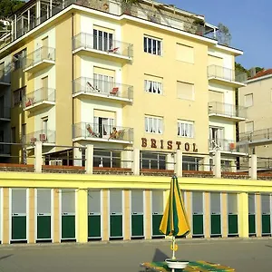 hotel-bristol-laigueglia.hotelitalianriviera.com/