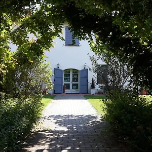 https://agriturismo-fattoria-corte-roeli.emilia-romagnahotels.net