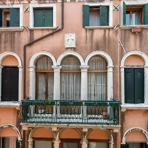 Apartmán San Polo Canal View By Wonderful Italy
