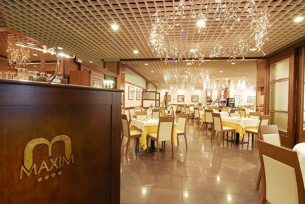 Hotel Maxim Βερόνα 4*,