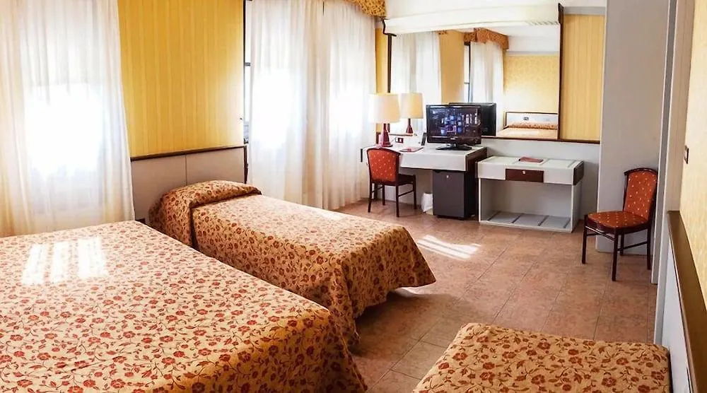 Hotel Maxim Βερόνα