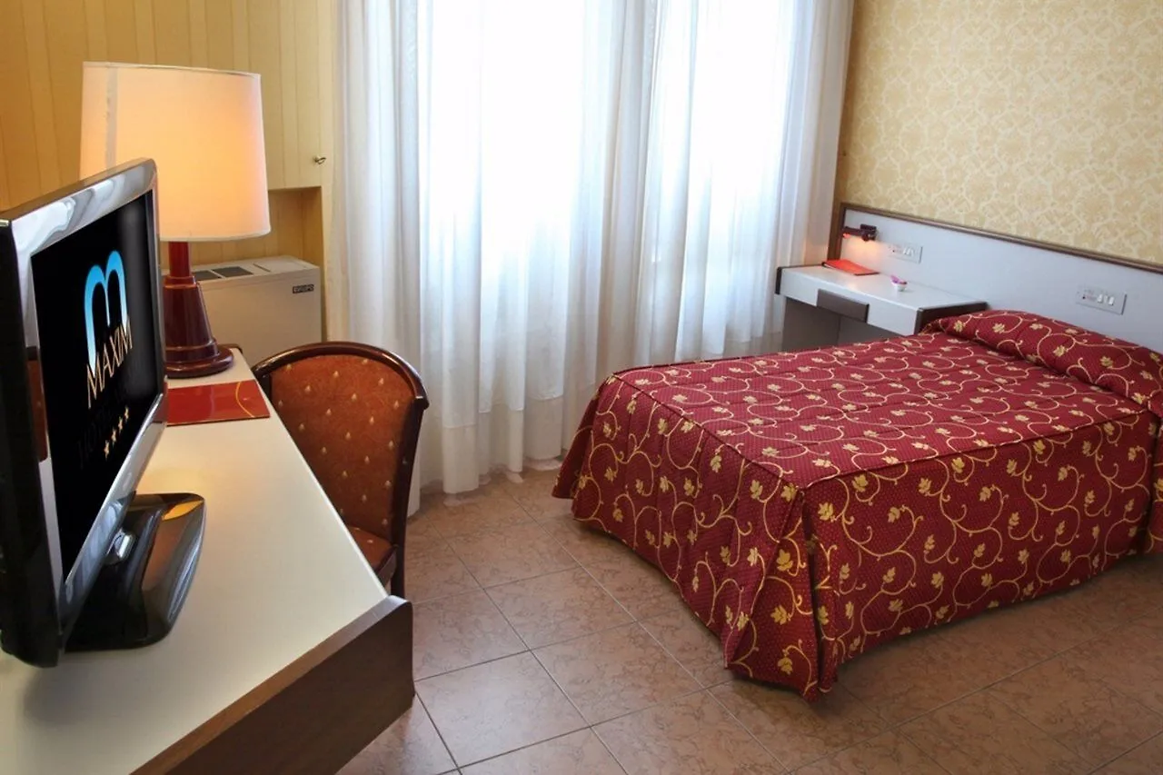 Hotel Maxim Верона 4*,